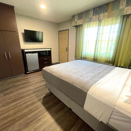 Sequoia Motel フレズノ エクステリア 写真