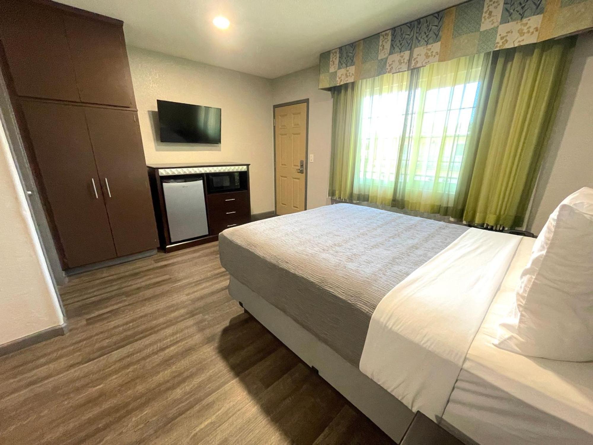 Sequoia Motel フレズノ エクステリア 写真